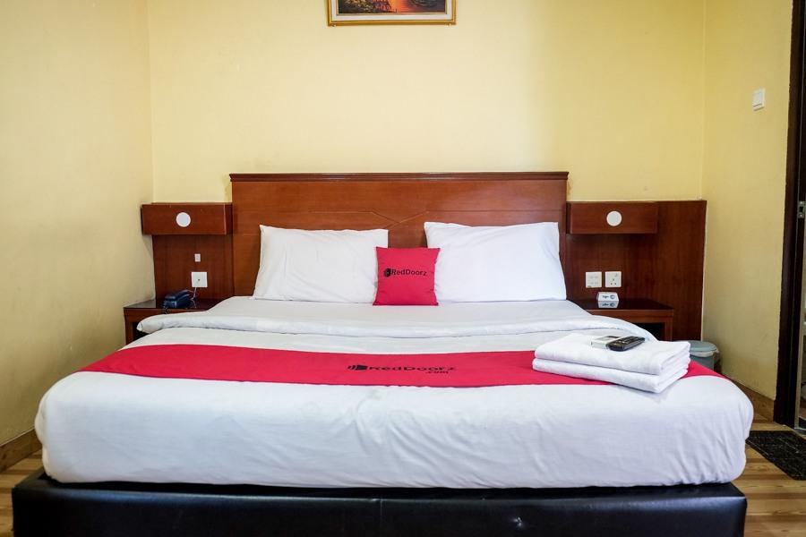 Reddoorz Plus Near Dc Mall Batam Nagoya Buitenkant foto