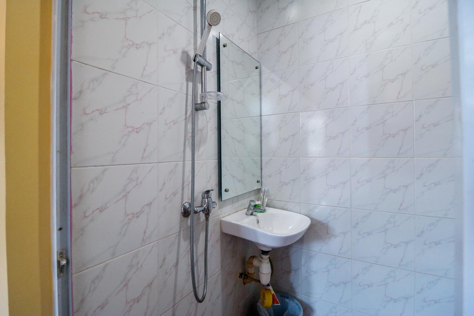 Reddoorz Plus Near Dc Mall Batam Nagoya Buitenkant foto