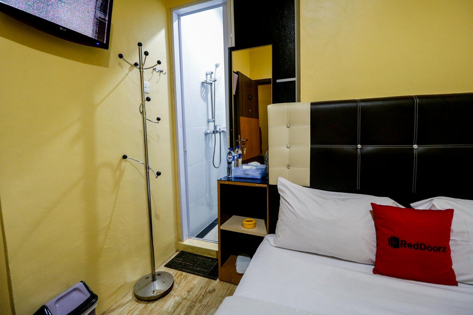 Reddoorz Plus Near Dc Mall Batam Nagoya Buitenkant foto