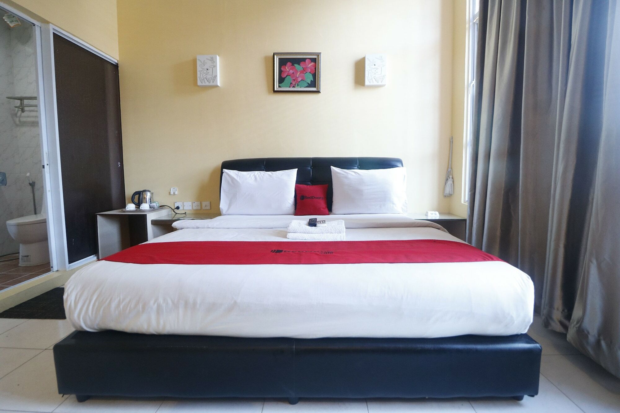 Reddoorz Plus Near Dc Mall Batam Nagoya Buitenkant foto